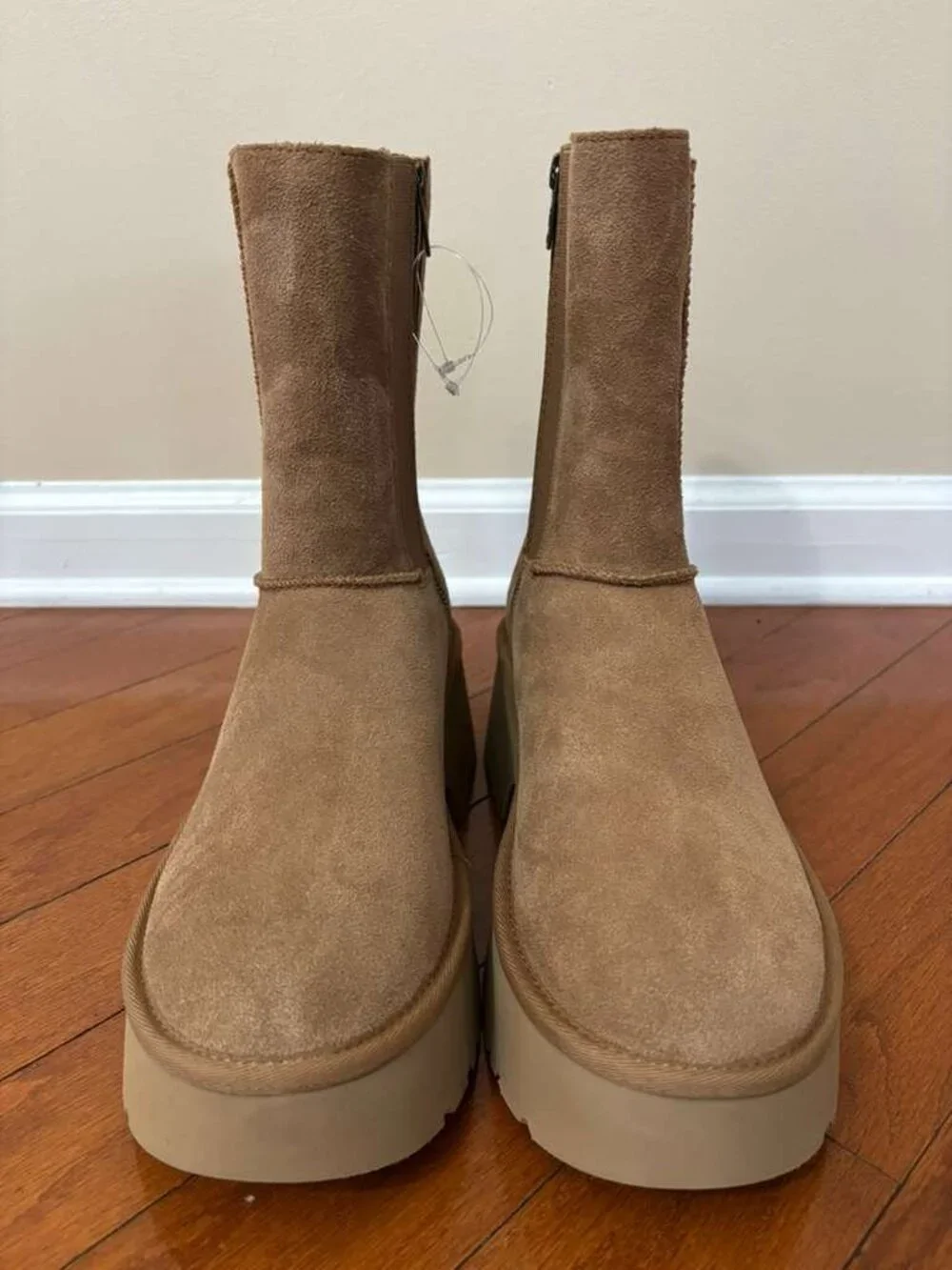 UGG women classic